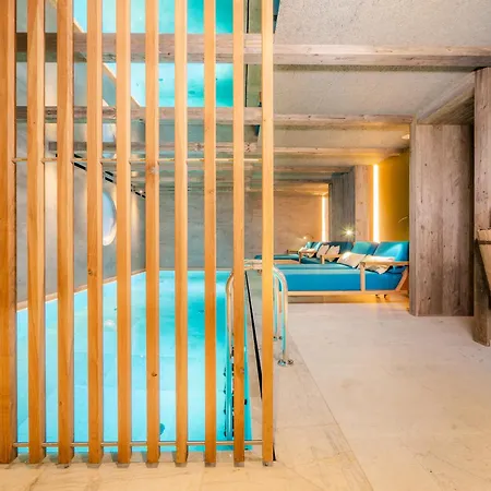 Mountain Anna Hotel 4*